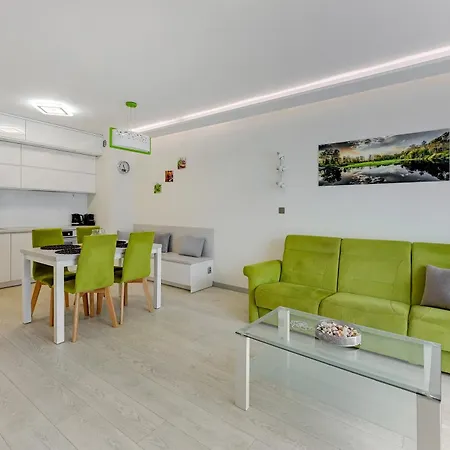 Apart-hotel Aura Island Riverside & Parking By Downtown Gdańsk