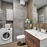 Apartmanhotel Aura Island Riverside & Parking By Downtown
