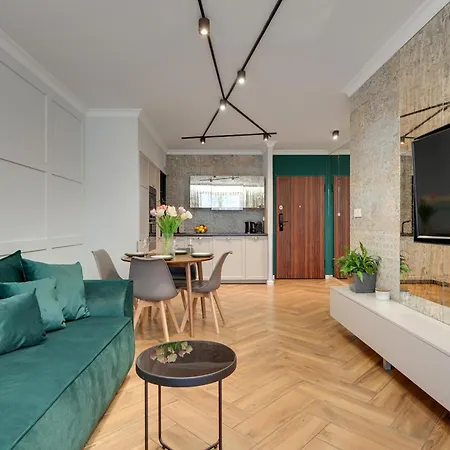 Апарт-отель Aura Island Riverside & Parking By Downtown