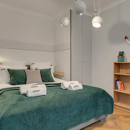 Aura Island Riverside & Parking By Downtown