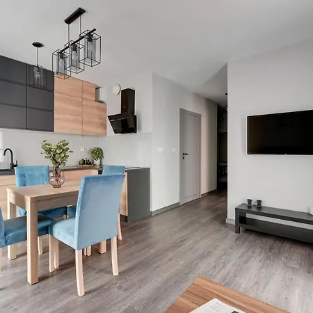 Aura Island Riverside & Parking By Downtown 3* Γκντανσκ