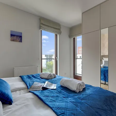 Aura Island Riverside & Parking By Downtown 3* Γκντανσκ