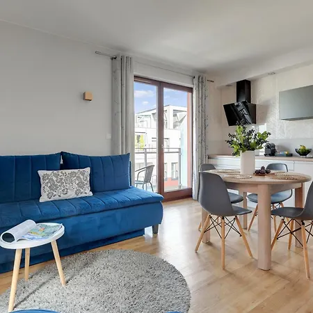 Aura Island Riverside & Parking By Downtown Gdansk