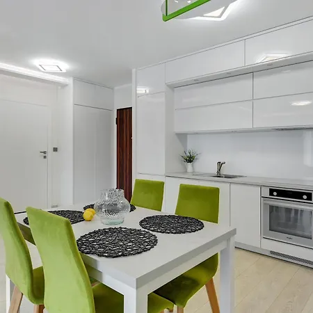 Aura Island Riverside & Parking By Downtown Ξενοδοχείο με διαμερίσματα 3*