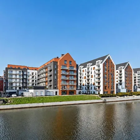 Aura Island Riverside & Parking By Downtown Apartahotel