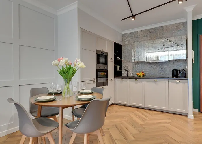 Aura Island Riverside & Parking By Downtown 4*