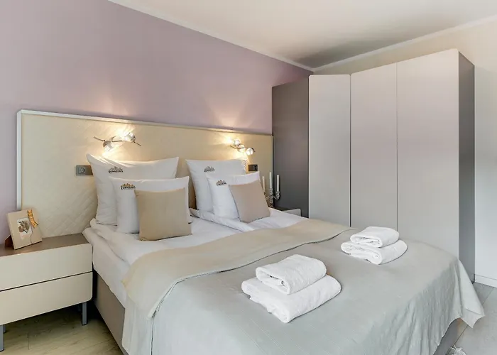 Aura Island Riverside & Parking By Downtown 4*